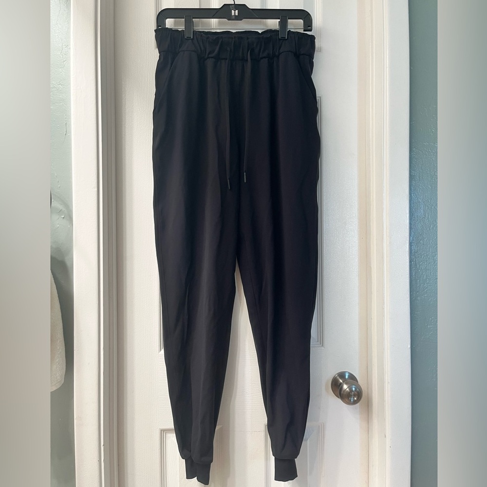 Lululemon Black Joggers Size 8